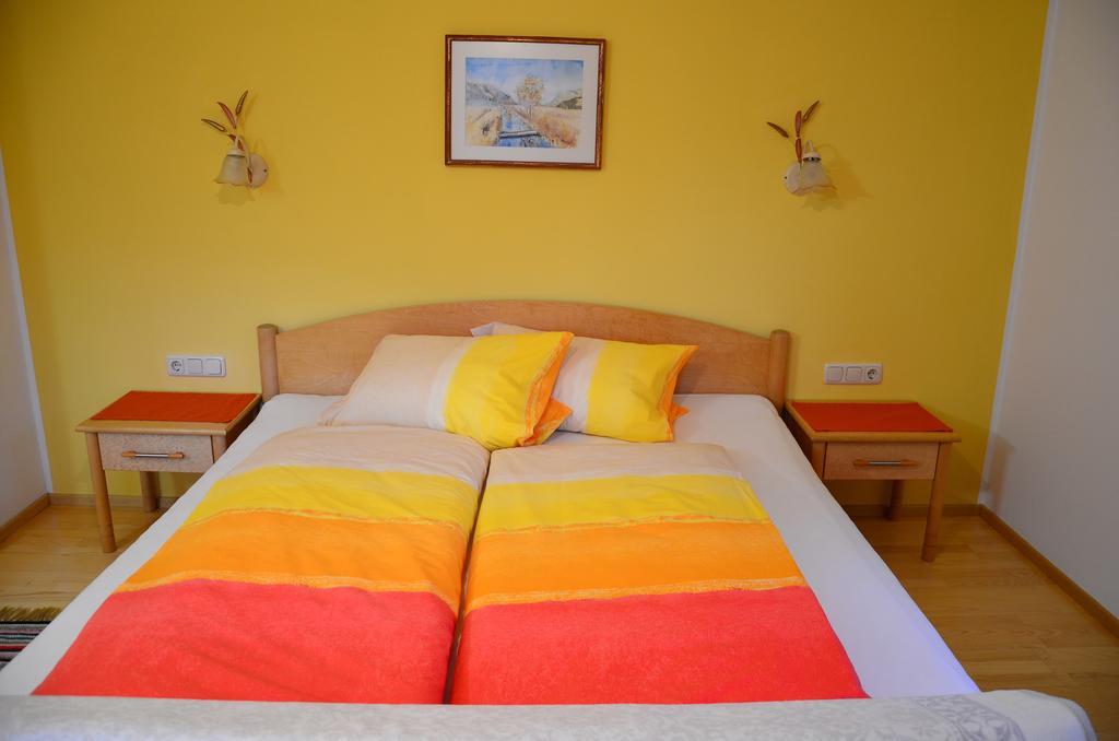 Kleintoedlinggut Villa ลีโอกัง ภายนอก รูปภาพ